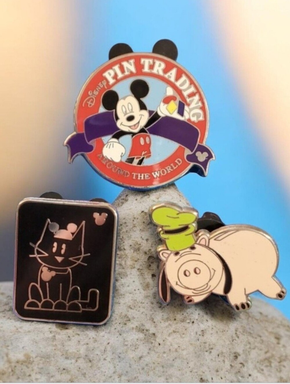 3 Disney Pins Mickey Mouse Pin Trading , Cat & Hamm Pig